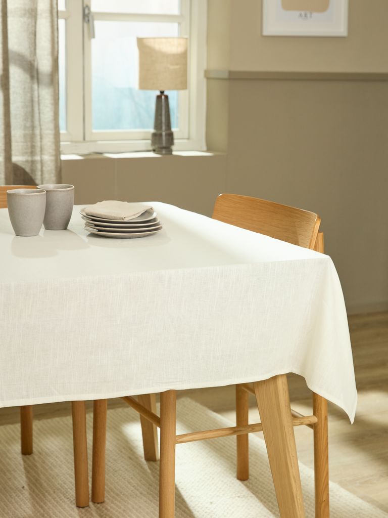 Tablecloth HARSYRA 140x240 white - JYSK
