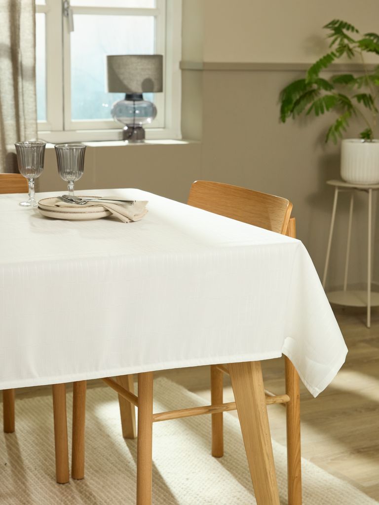 Tablecloth OLVON 140x240 white - JYSK